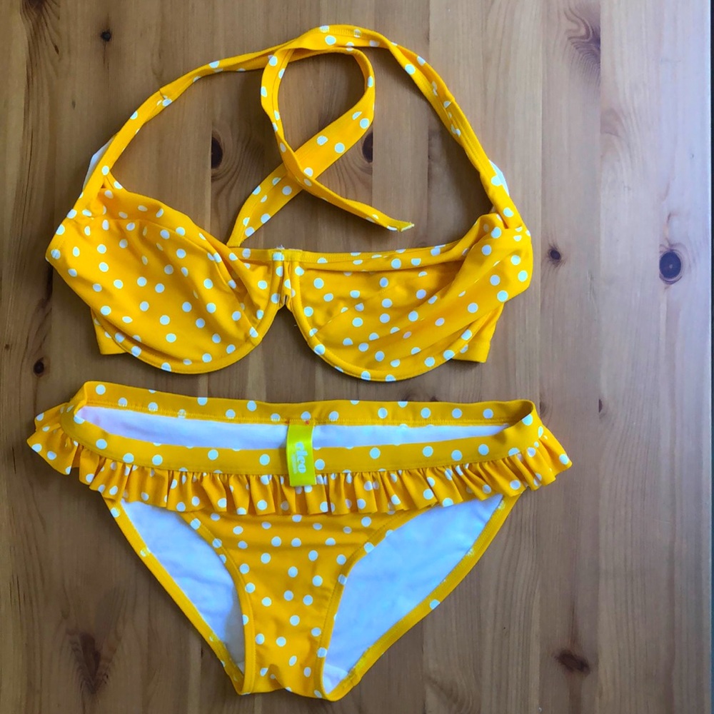 Cleo yellow polka dot bikini